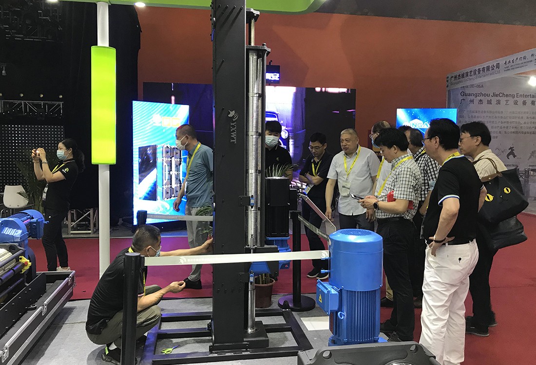 江蘇金銀杏舞臺(tái)設(shè)備有限公司